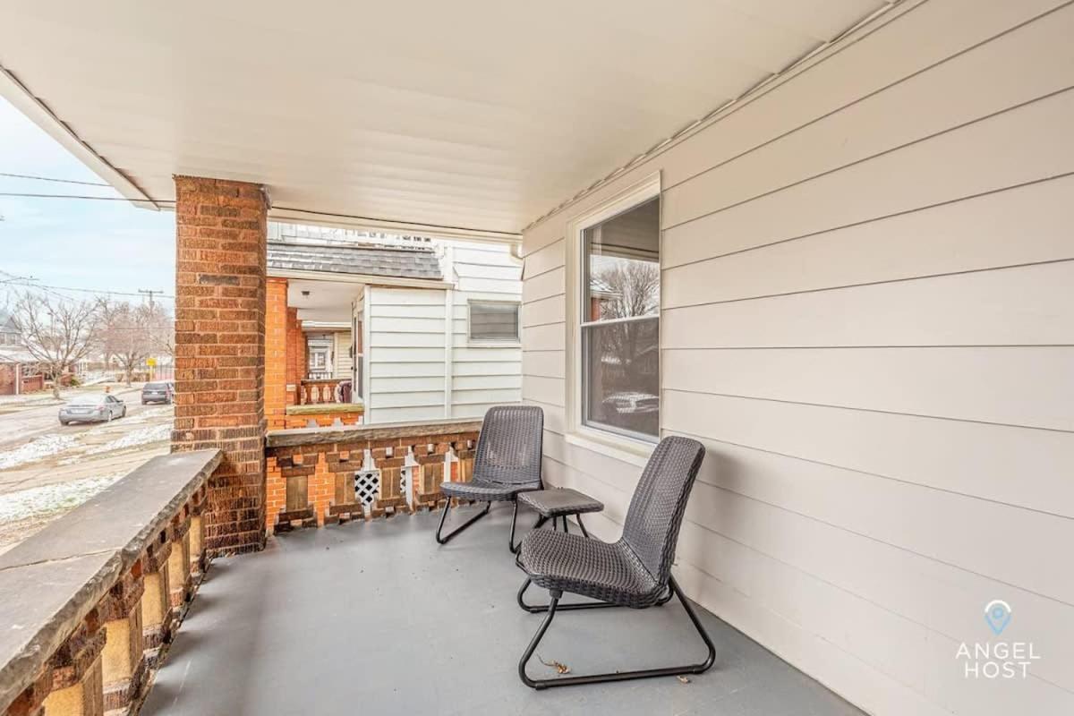 Newly Remodeled Apt, South Hills Old Brooklyn Area Cleveland Extérieur photo
