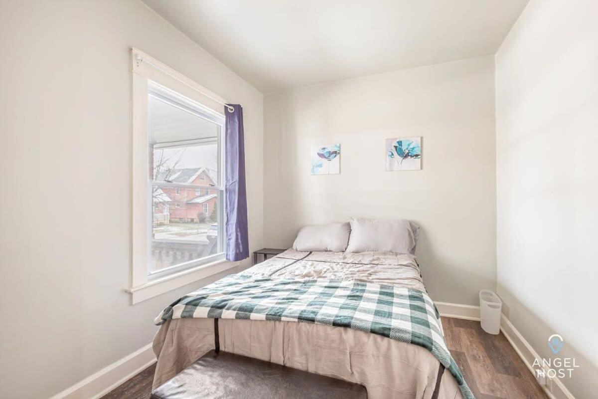 Newly Remodeled Apt, South Hills Old Brooklyn Area Cleveland Extérieur photo