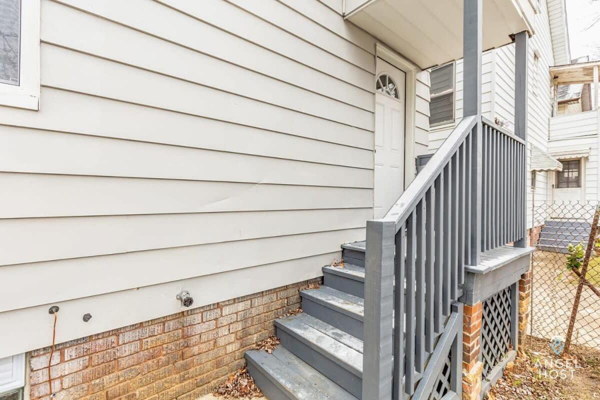 Newly Remodeled Apt, South Hills Old Brooklyn Area Cleveland Extérieur photo